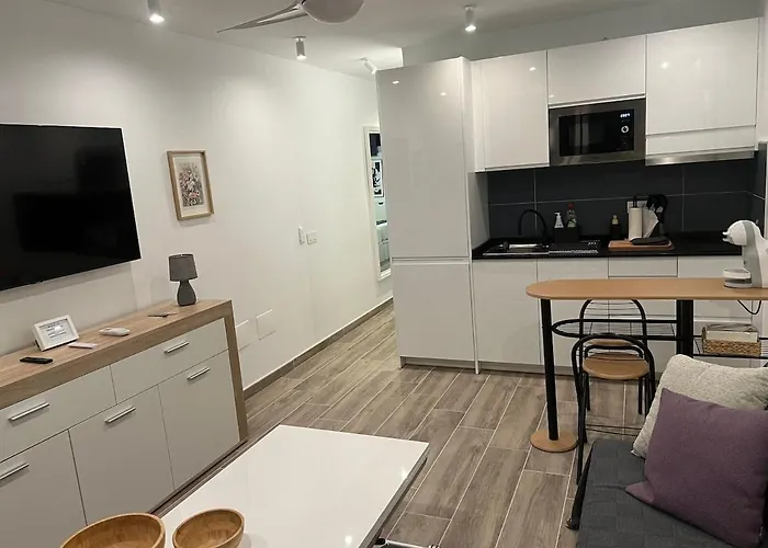 6 Building Aloe - Free Wifi, Central, Near Playa Dunes *